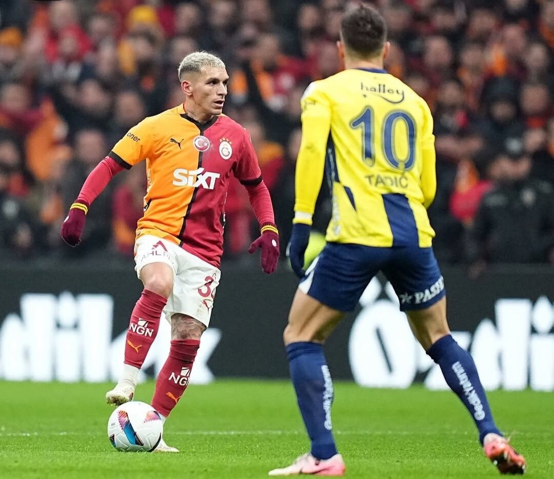 دربی استانبول بدون برنده تمام شد دربی استانبول بدون برنده تمام شد