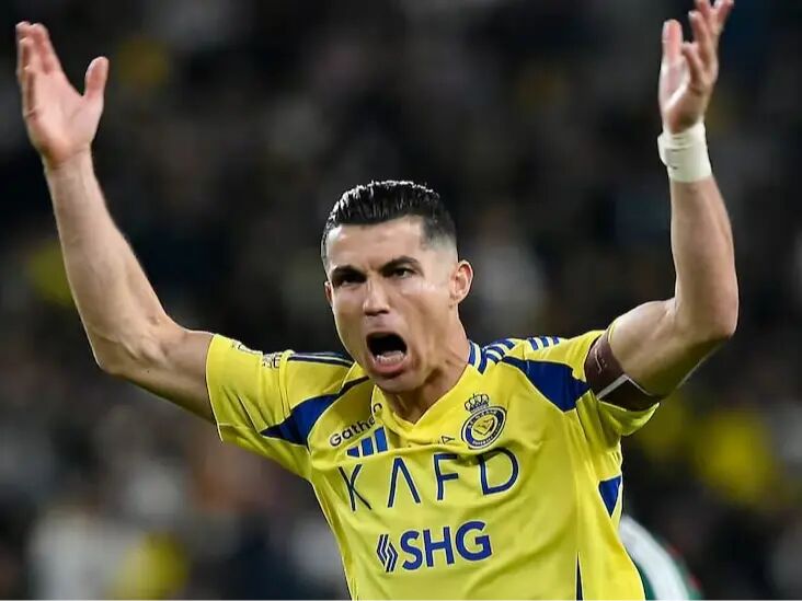 خبر خوش برای استقلال؛ رونالدو به تهران نمی آید! خبر خوش برای استقلال؛ رونالدو به تهران نمی آید!