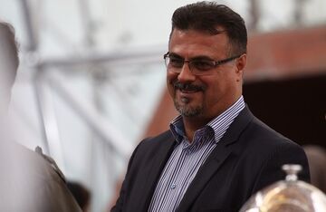 واکنش مدیرعامل استقلال به کریخوانی وزیر پرسپولیسی: جامعه از تبعیضهای پنهان خسته است! واکنش مدیرعامل استقلال به کریخوانی وزیر پرسپولیسی: جامعه از تبعیضهای پنهان خسته است!