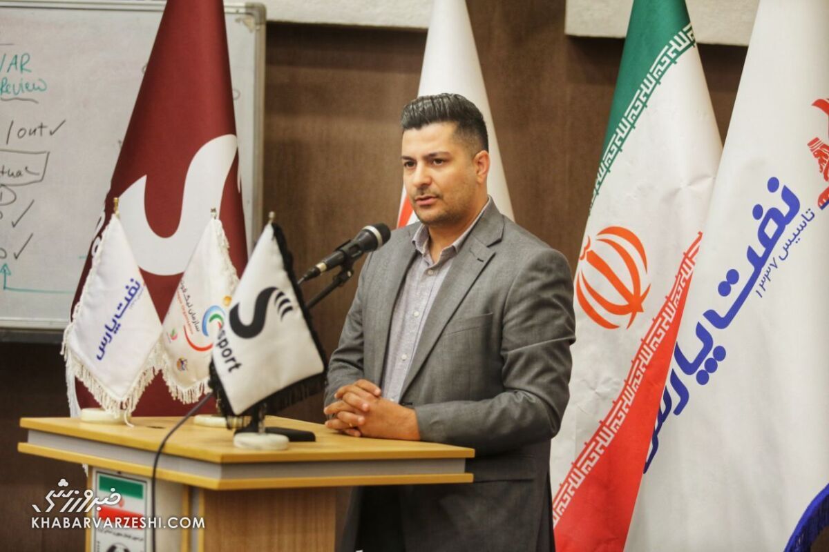 دپارتمان داوری: گل استقلال خوزستان آفساید بود/ تصمیم اخراج بازیکن فولاد و نگرفتن پنالتی به درستی اعلام شد دپارتمان داوری: گل استقلال خوزستان آفساید بود/ تصمیم اخراج بازیکن فولاد و نگرفتن پنالتی به درستی اعلام شد