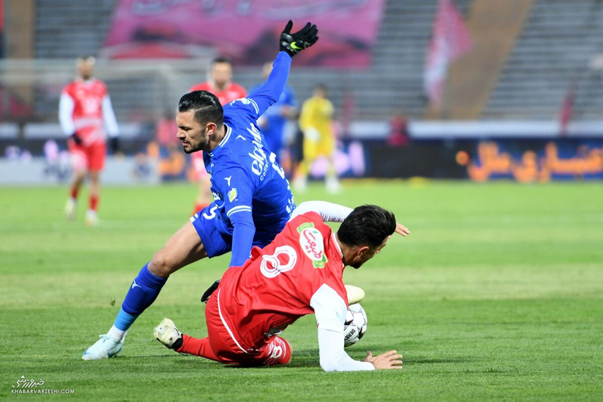 آخرین وضعیت صدور مجوز حرفهای استقلال و پرسپولیس آخرین وضعیت صدور مجوز حرفهای استقلال و پرسپولیس