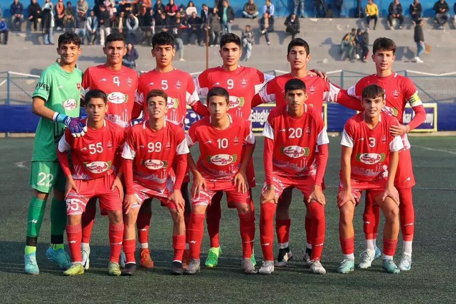 نونهالان پرسپولیس یک گام دیگر به قهرمانی نزدیک تر شدند نونهالان پرسپولیس یک گام دیگر به قهرمانی نزدیک تر شدند