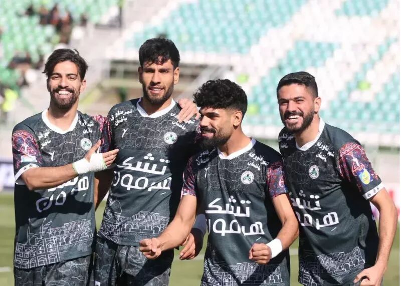 اعاده حیثیت به سبک محمد ربیعی؛ فولاد ذوب شد، یحیی گل محمدی از کورس جا ماند اعاده حیثیت به سبک محمد ربیعی؛ فولاد ذوب شد، یحیی گل محمدی از کورس جا ماند