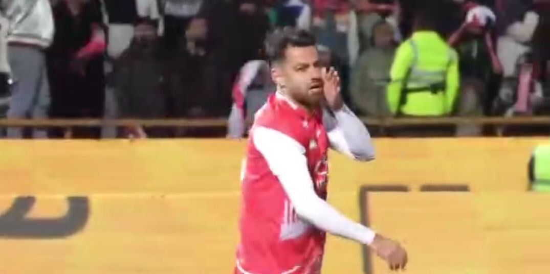 تکرار اتفاق دربی رفت/ پورعلی گنجی به کنعانی زادگان؛ روی زمین بیافت!