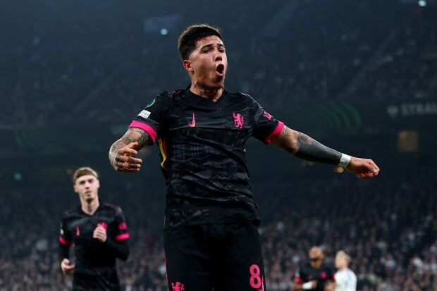 چلسی دست پر دانمارک را ترک کرد چلسی دست پر دانمارک را ترک کرد