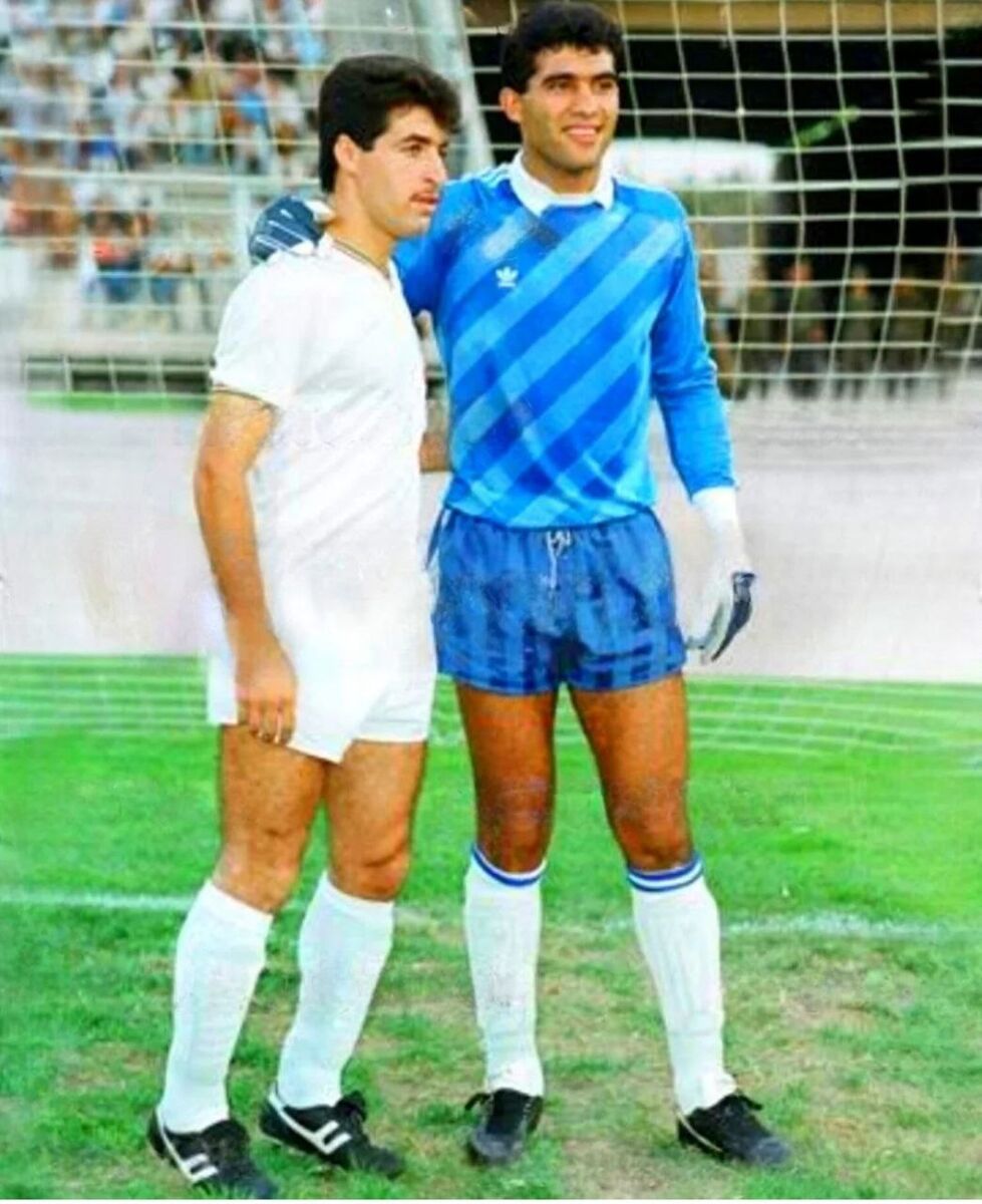 ژست دروازهبان سرشناس پرسپولیس در کنار بهترین دربی باز استقلال+ عکس