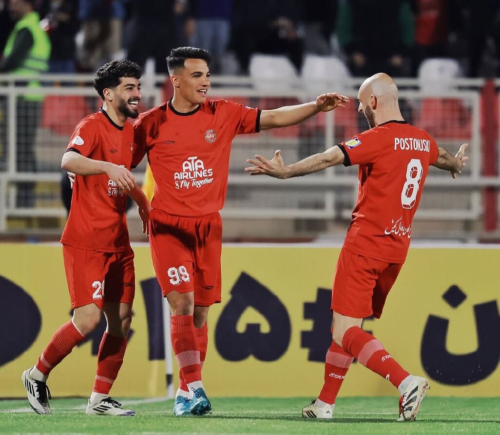 تراکتور صدر جدول را از پرسپولیس پس گرفت تراکتور صدر جدول را از پرسپولیس پس گرفت