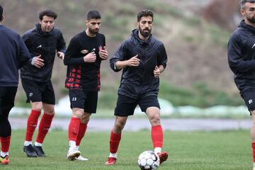 تمرین بارانی در آزادی! پرسپولیس خیس شد!