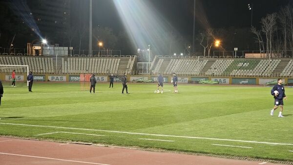 تیم ملی با دو سرمربی تمرین کرد! تیم ملی با دو سرمربی تمرین کرد!