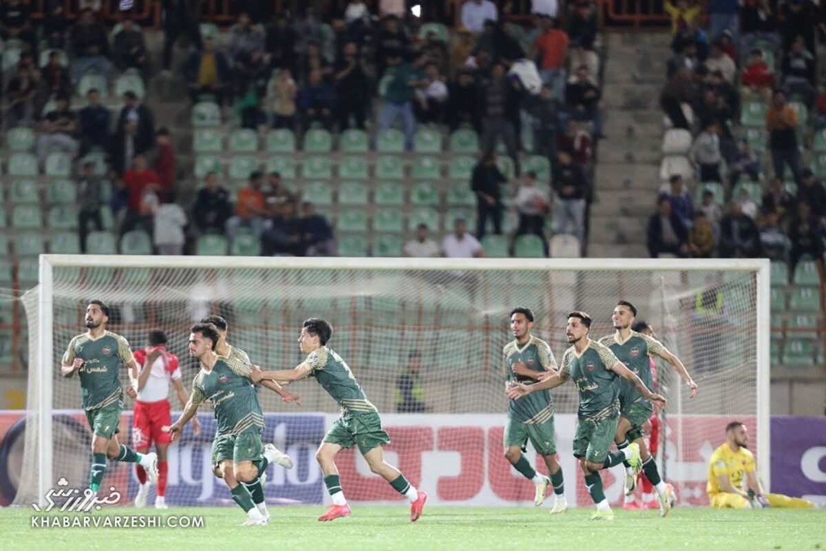 شمس آذر یک - پرسپولیس یک/ گزارش زنده؛ عجب سوپرگلی خورد پرسپولیس! / دورسون، پرسپولیس را به بازی برگرداند