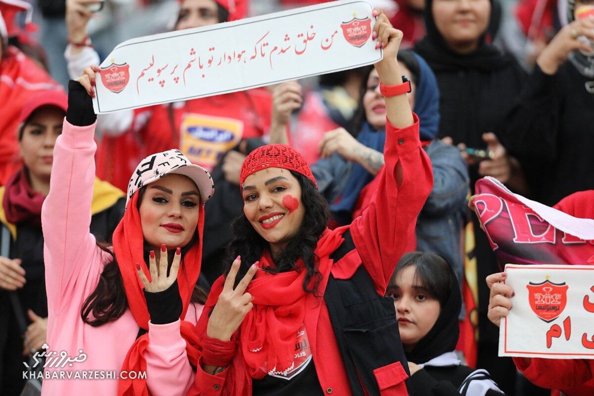 گل اول پرسپولیس به نساجی با ضربه سر زیبای چکشی +فیلم گل اول پرسپولیس به نساجی با ضربه سر زیبای چکشی +فیلم