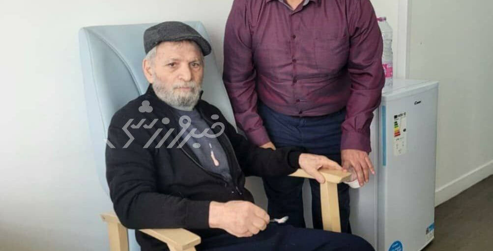 جدیدترین تصویر بهترین بازیکن تاریخ ایران در پاریس؛ گرد پیری و بیماری بر چهره! +عکس جدیدترین تصویر بهترین بازیکن تاریخ ایران در پاریس؛ گرد پیری و بیماری بر چهره! +عکس