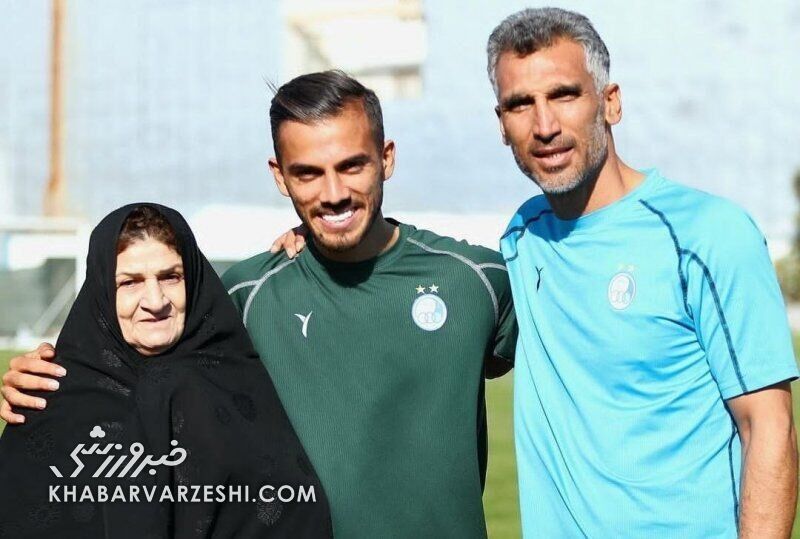 عشق به مادربزرگ به سبک ابوالفضل جلالی، مدافع استقلال +عکس عشق به مادربزرگ به سبک ابوالفضل جلالی، مدافع استقلال +عکس