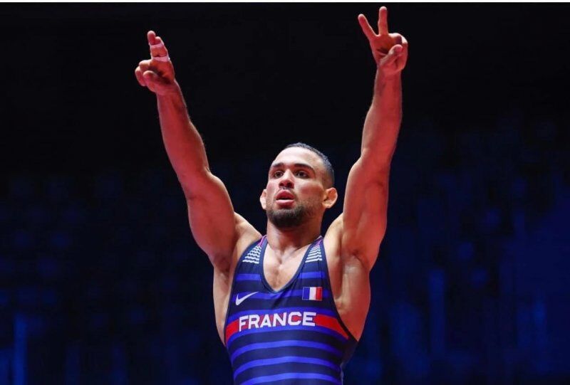 اشتباه عجیب در کشتی قهرمانی اروپا؛ سکوی قهرمانی دو طلایی داشت! اشتباه عجیب در کشتی قهرمانی اروپا؛ سکوی قهرمانی دو طلایی داشت!