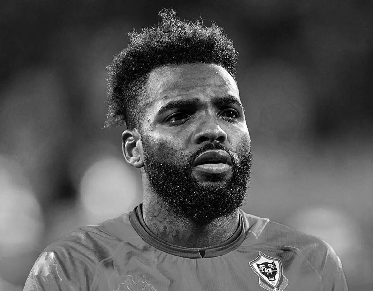 واکنش هافبک استقلال به مرگ گزینه پرسپولیس واکنش هافبک استقلال به مرگ گزینه پرسپولیس