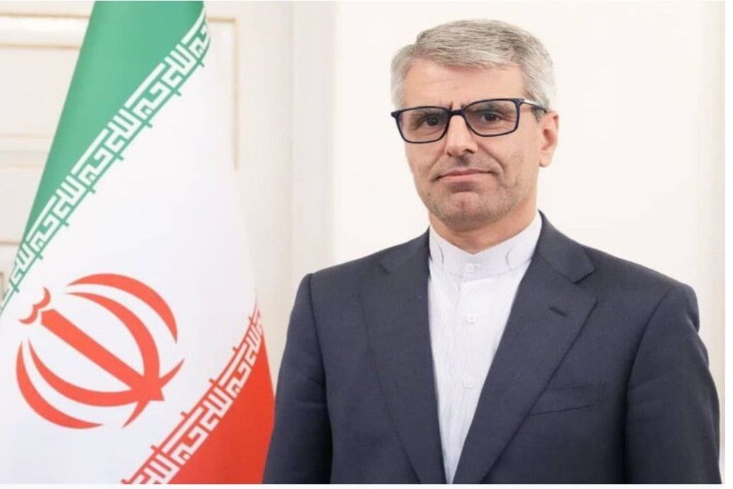 واکنش فوتبالی وزارت خارجه ایران به تغییر محل مذاکرات: جابجایی دروازه در فوتبال یک خطای حرفهای و حرکتی ناعادلانه است واکنش فوتبالی وزارت خارجه ایران به تغییر محل مذاکرات: جابجایی دروازه در فوتبال یک خطای حرفهای و حرکتی ناعادلانه است