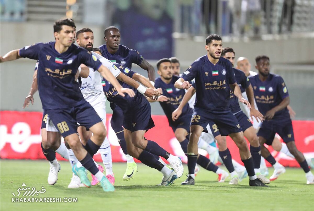 میترسم به پیکان هم ببازیم و جام حذفی هم از دست برود/ استقلال به خودش باخت نه به گلگهر/ رامین رسما گفت عدهای در تیم موش میدوانند