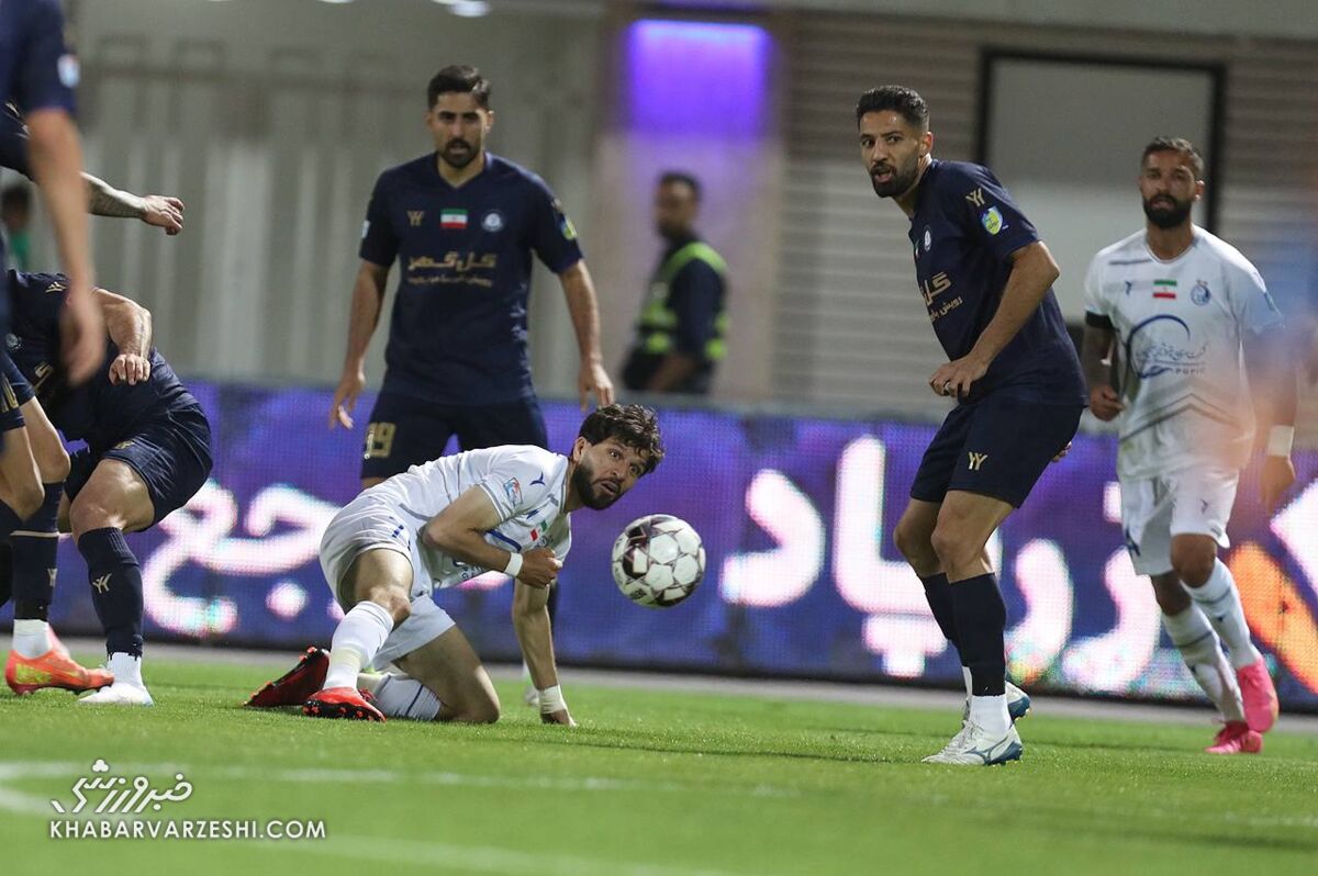 حرفهای رضاییان از اختلاف شدید درون استقلال خبر میدهد/ مطمئن باشید فرهاد مجیدی الان نمیآید/ هواداران دارند فقط به یک دلیل این تیم را تحمل میکنند