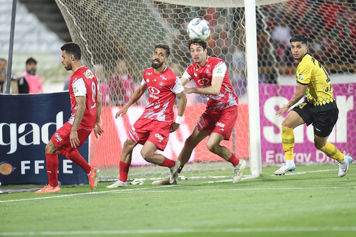 پخش حرکت شجاع برای رسانه قفل است بعد فیکس بازی میکند! / وقتی پرونده بیرانوند خوابید مشخصاً خلیلزاده هم محروم نشد/ این پرسپولیس به ته خط رسیده است