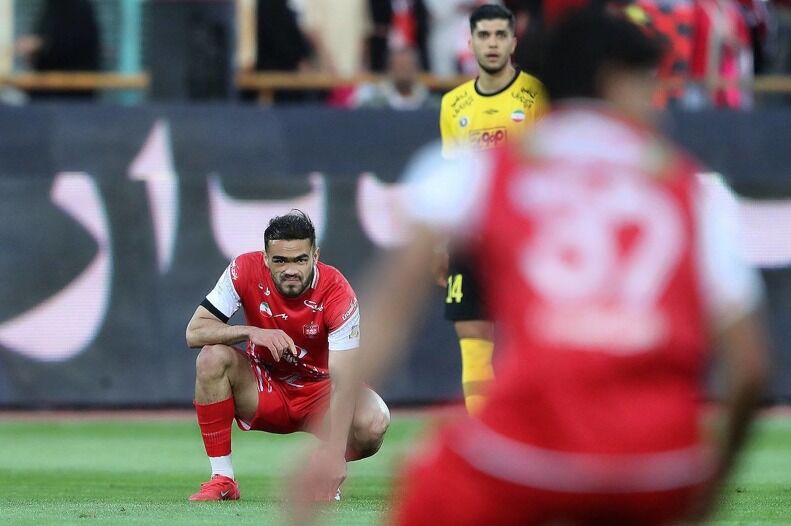 اورونوف به کار پرسپولیس برابر خیبر می آید؟ اورونوف به کار پرسپولیس برابر خیبر می آید؟