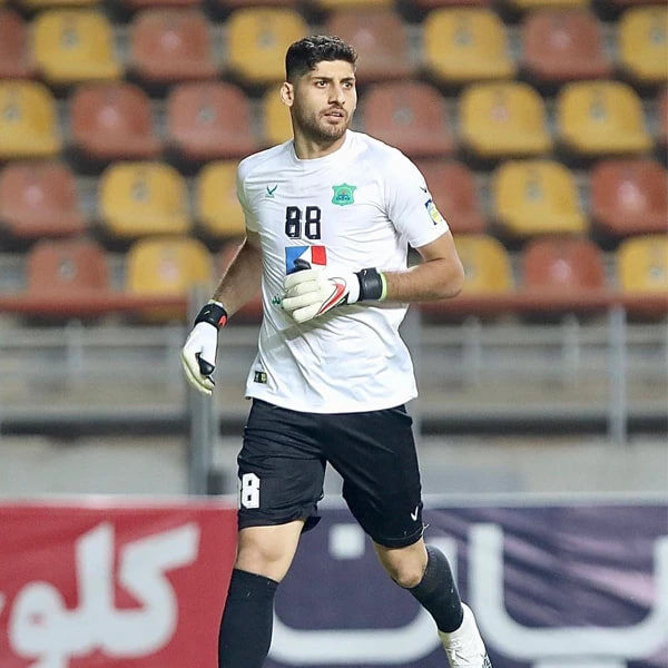 احسان مرادیان؛ پشت ملی پوش جوان به کوه گرم است! احسان مرادیان؛ پشت ملی پوش جوان به کوه گرم است!