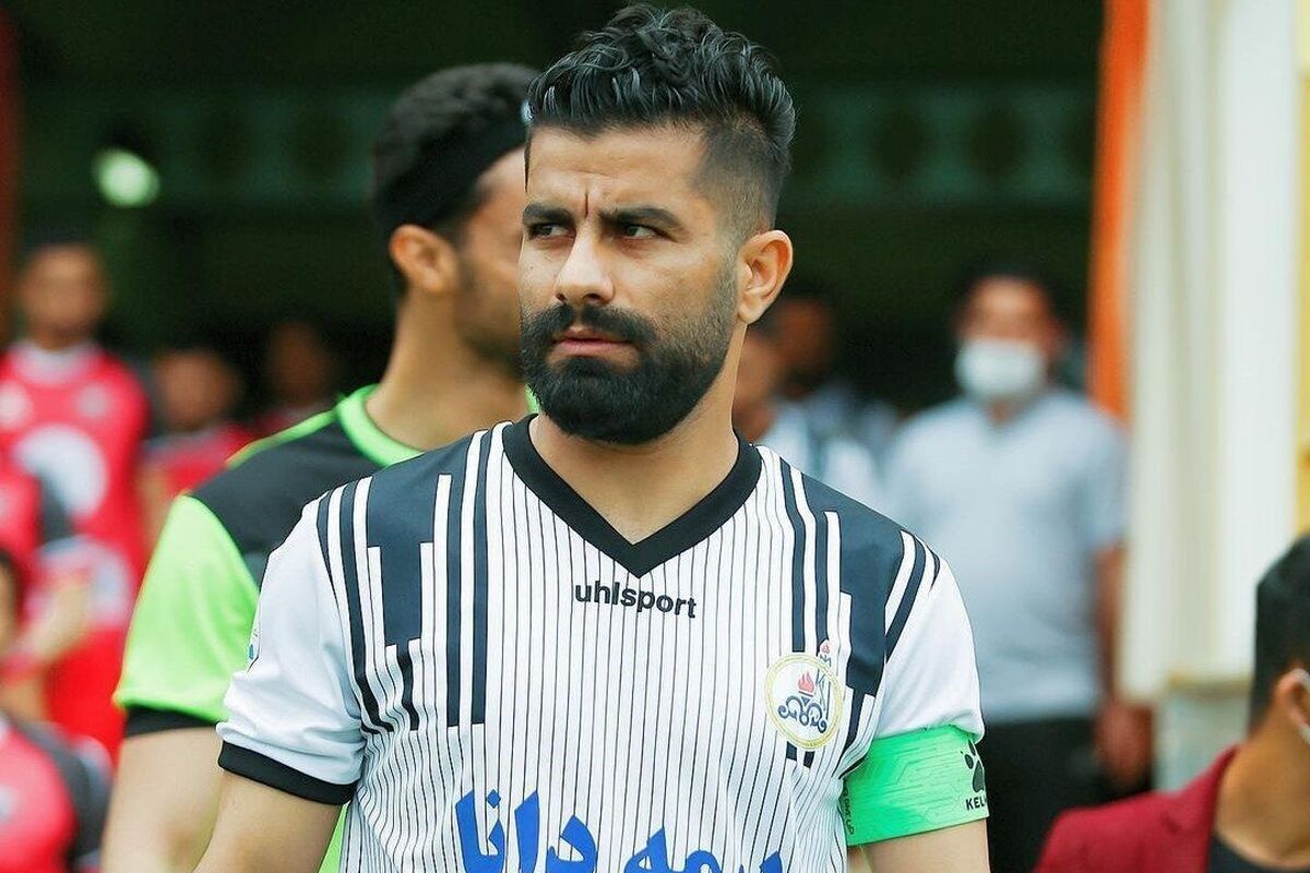 عسگری: توپ را بیرون زدم چون ارزش ناراحت کردن کسی را نداشت/ فوتبال نباید تبدیل به دعوا و وقتکشی شود عسگری: توپ را بیرون زدم چون ارزش ناراحت کردن کسی را نداشت/ فوتبال نباید تبدیل به دعوا و وقتکشی شود