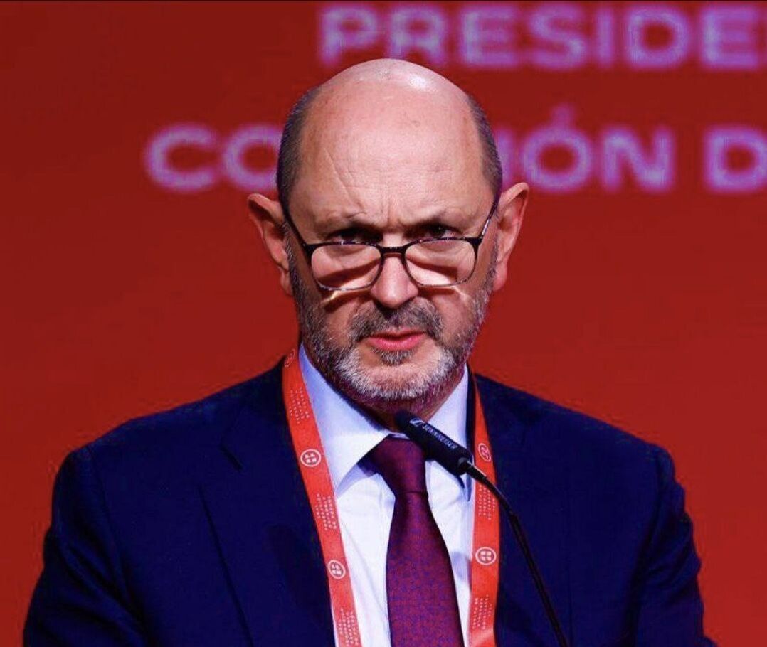 فوری؛ تیم داوری الکلاسیکو تغییر نمیکند! فوری؛ تیم داوری الکلاسیکو تغییر نمیکند!