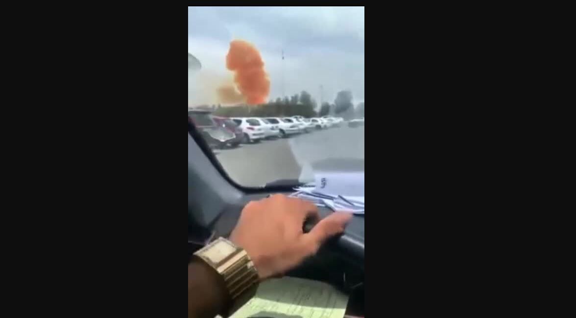 انفجار بندرعباس؛ ۸ ویدیو از لحظه انفجار در یک دقیقه/ منهای ورزش انفجار بندرعباس؛ ۸ ویدیو از لحظه انفجار در یک دقیقه/ منهای ورزش