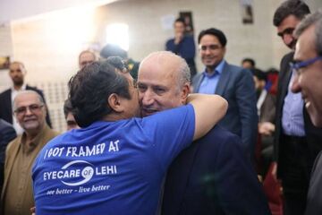 به بهانه ماچ و بوسه تاج و خداداد؛ چه خبر از آن ۴۰ نفر فحاش؟