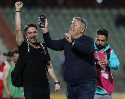 اسکوچیچ و خانواده در اهواز! اسکوچیچ و خانواده در اهواز!