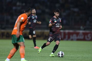 ستاره پرسپولیس دیر راه افتاد!