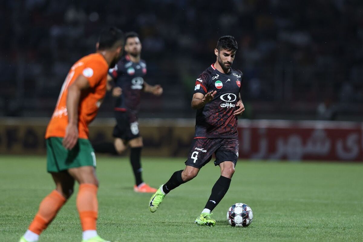 ستاره پرسپولیس دیر راه افتاد! ستاره پرسپولیس دیر راه افتاد!