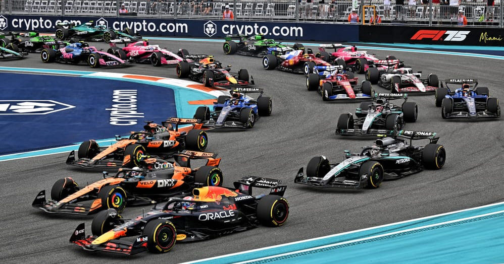 سکوی راسل در میامی پابرجا ماند؛ داوران اعتراض ردبول را رد کردند! / فرشتاپن چهارم ماند سکوی راسل در میامی پابرجا ماند؛ داوران اعتراض ردبول را رد کردند! / فرشتاپن چهارم ماند