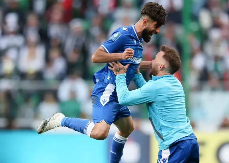 گزینه استقلال و پرسپولیس زیر تیغ جراحان رفت! گزینه استقلال و پرسپولیس زیر تیغ جراحان رفت!