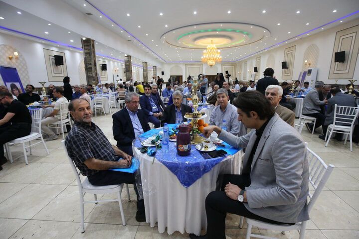 مجمع پیشکسوتان