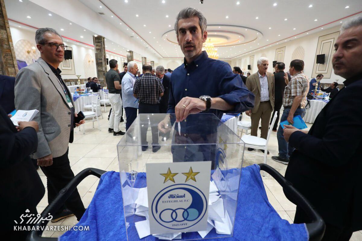 من با ریکاردو ساپینتو درگیر شدم/ استقلال قهرمان شد، برایم پرونده ساختند!/ میدانم چه کسی در استقلال با دلالها ارتباط دارد