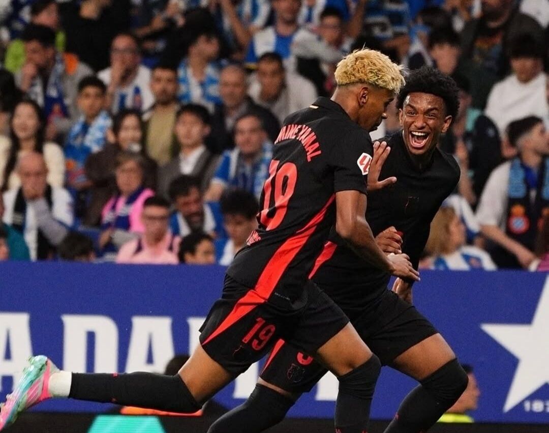 دربی و جام را با هم بردند؛ فلیک با بچه مدرسهایها قهرمان لالیگا شد! دربی و جام را با هم بردند؛ فلیک با بچه مدرسهایها قهرمان لالیگا شد!