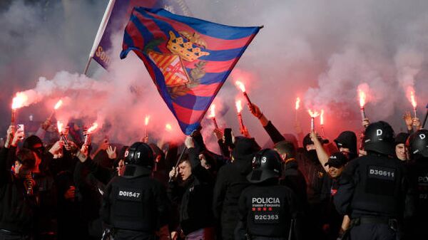 جشن قهرمانی یا دزد بازار؟ جشن قهرمانی یا دزد بازار؟