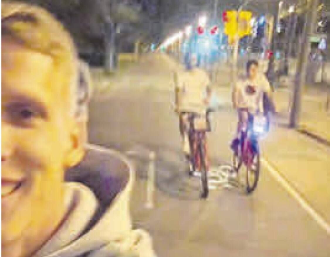 دوچرخه سواری پسران بامعرفت بارسلونا بعد از ملاقات با فران تورس دوچرخه سواری پسران بامعرفت بارسلونا بعد از ملاقات با فران تورس