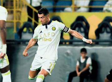 خبری از انتقال اسطوره به الهلال نیست؛ قرارداد رونالدو با النصر تمدید شد!