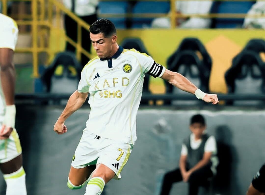 تاریک و روشنهای کریس مقابل الخلیج؛ رونالدو اشتباه خود را جبران کرد! تاریک و روشنهای کریس مقابل الخلیج؛ رونالدو اشتباه خود را جبران کرد!