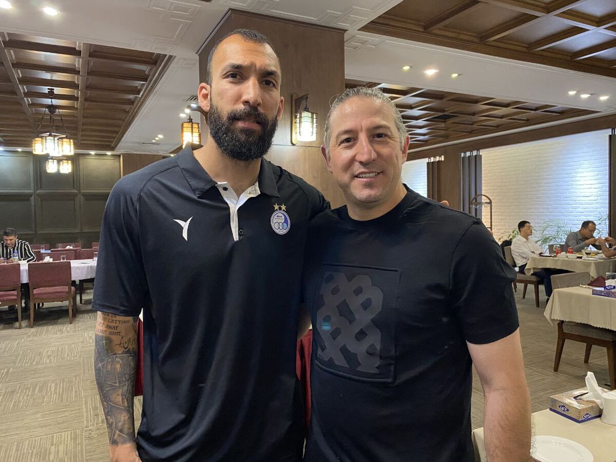 مربی تیم ملی به اردوی استقلال رفت!