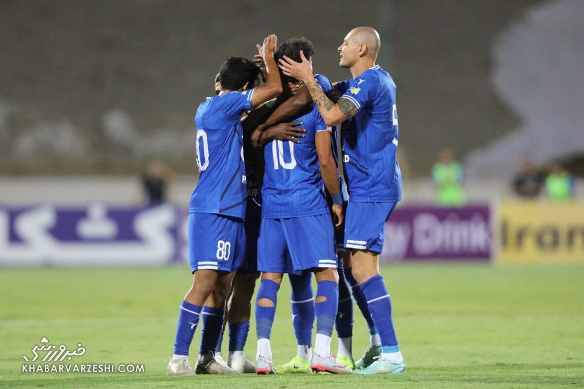 پنجمین گل جباری به پرسپولیس؛ وقتی مجتبی هیجانی تصمیم نگرفت/ شبی که دوباره شعار "مجتبای جباری سرور ..." در آزادی پیچید/ جباری حال همه آبیها را یکجا را خوب کرد