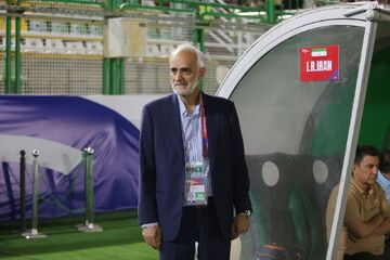 هنوز با قلعه نویی صحبت نکردم و نمیدانم ترابی چرا نیامد!