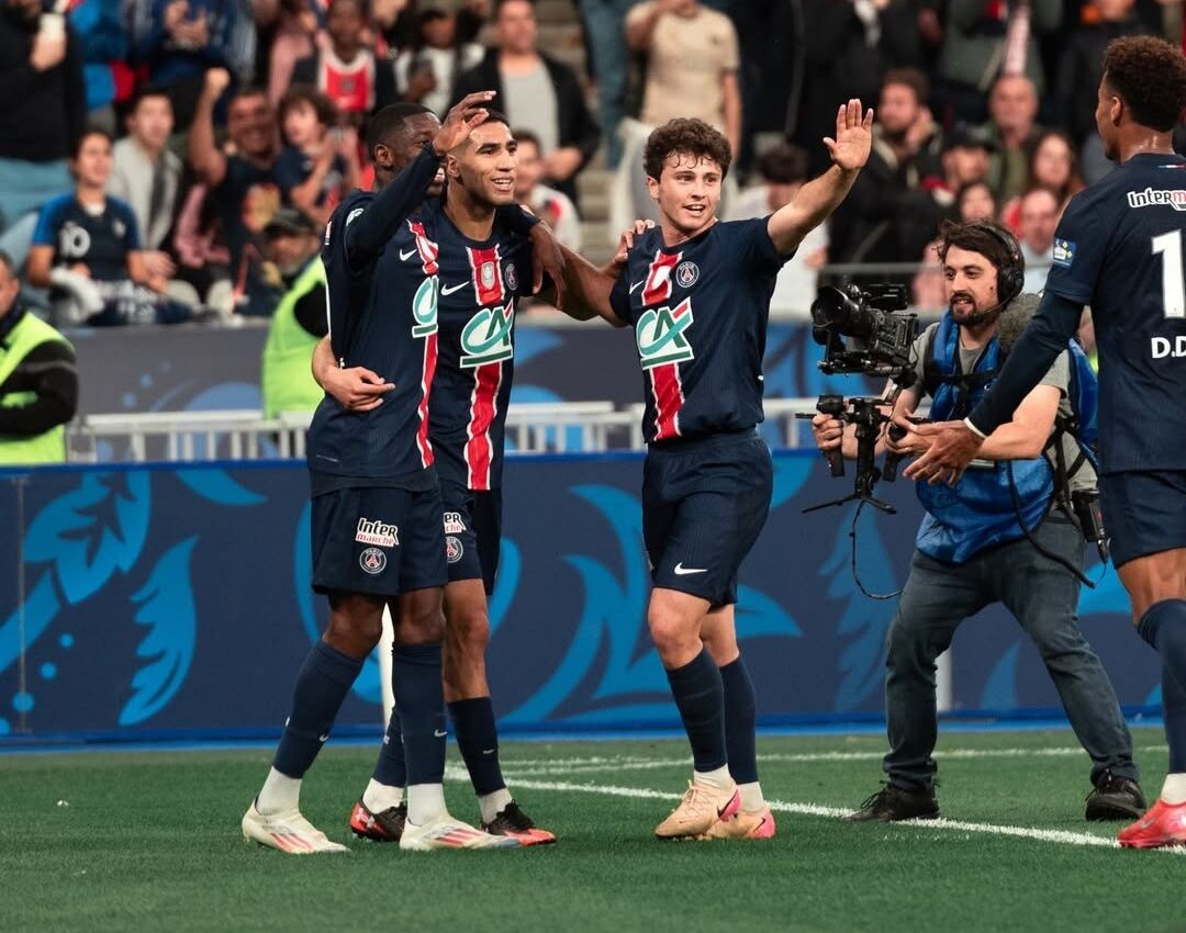 پیش به سوی فتح سه گانه؛ انریکه در جام حذفی هم قهرمان شد! پیش به سوی فتح سه گانه؛ انریکه در جام حذفی هم قهرمان شد!