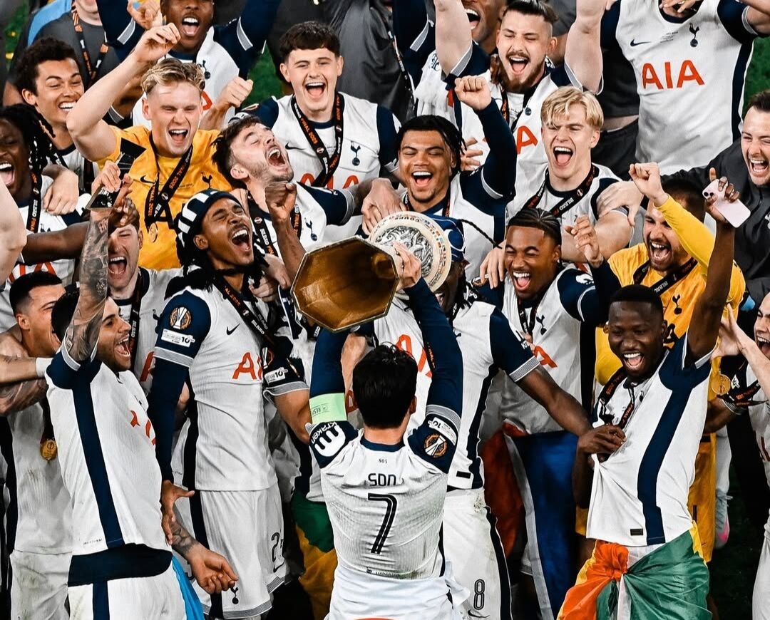 وقتی تاتنهام زیر فشار هواداران مجبور به عقب نشینی از حمایت اسرائیل شد! وقتی تاتنهام زیر فشار هواداران مجبور به عقب نشینی از حمایت اسرائیل شد!