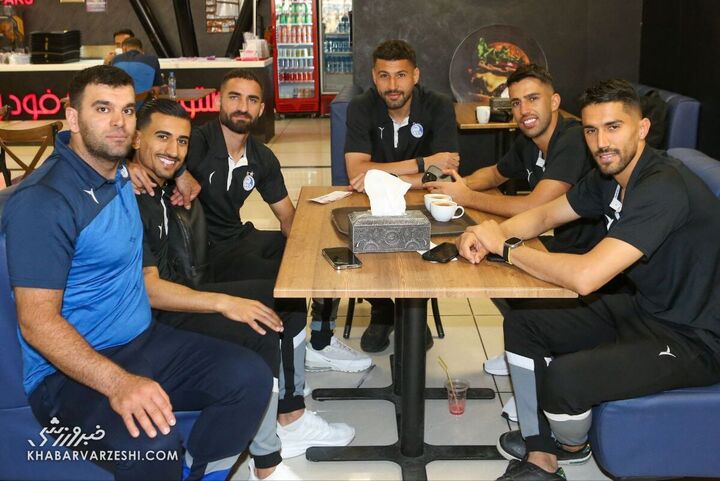 استقلال