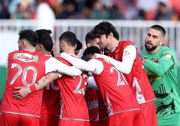 پرسپولیس در دوراهی بزرگ: چطور با ۸ خارجی، تیم را ببندد؟