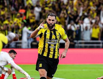 هدیه آسیایی بنزما به رونالدو؛ الاتحاد فاتح دو گانه داخلی شد!