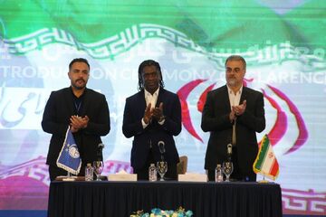 سیدورف امضا و رسما با استقلال استارت زد